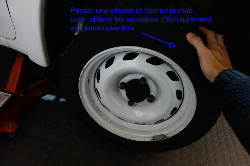 4_On_fait_tourner_la_roue.JPG